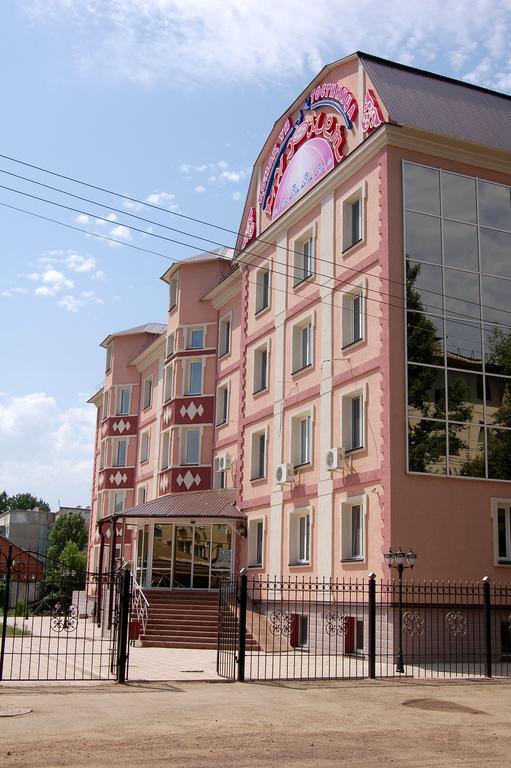 Kurmet Hotel Oral Exterior photo